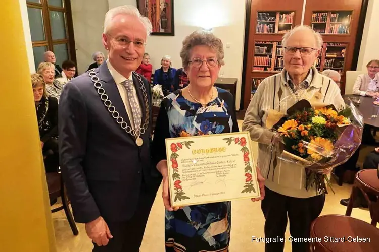 Gemeentelijke onderscheiding voor mevrouw Tila Custers-Kolmer uit Geleen